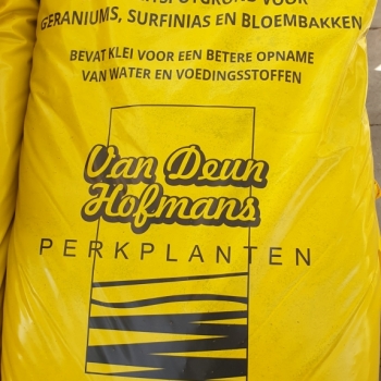 Potgrond met klei 50 l (gele zakken)